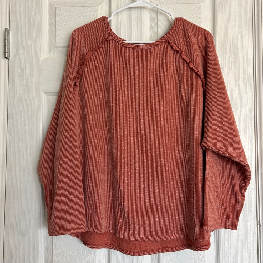 Women's Rust Long Sleeve Top, Size XL, Rounded Bottom, Ruffles - Picture 6 of 7